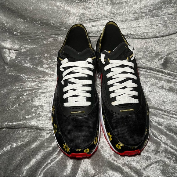 NEW Nike Waffle One Men’s 9.5 Black/Habanero Red DQ7637-001 Low Top Running Shoe - Picture 4 of 8